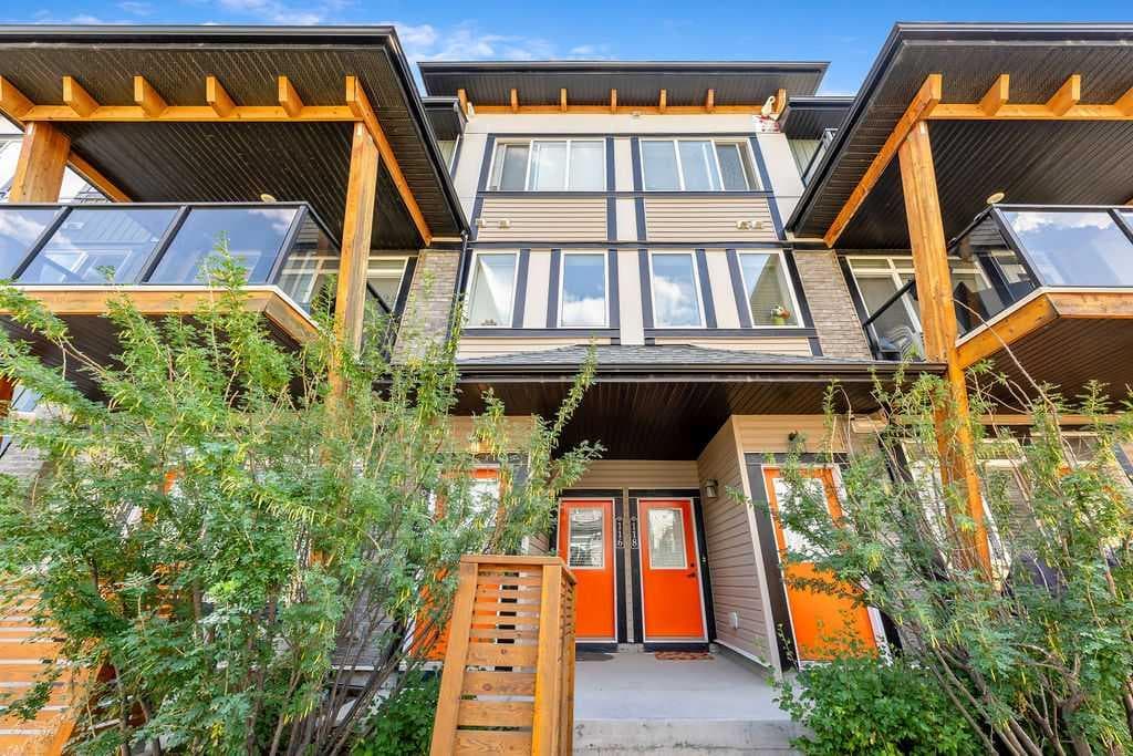 116 Savanna Walk NE — photo 1