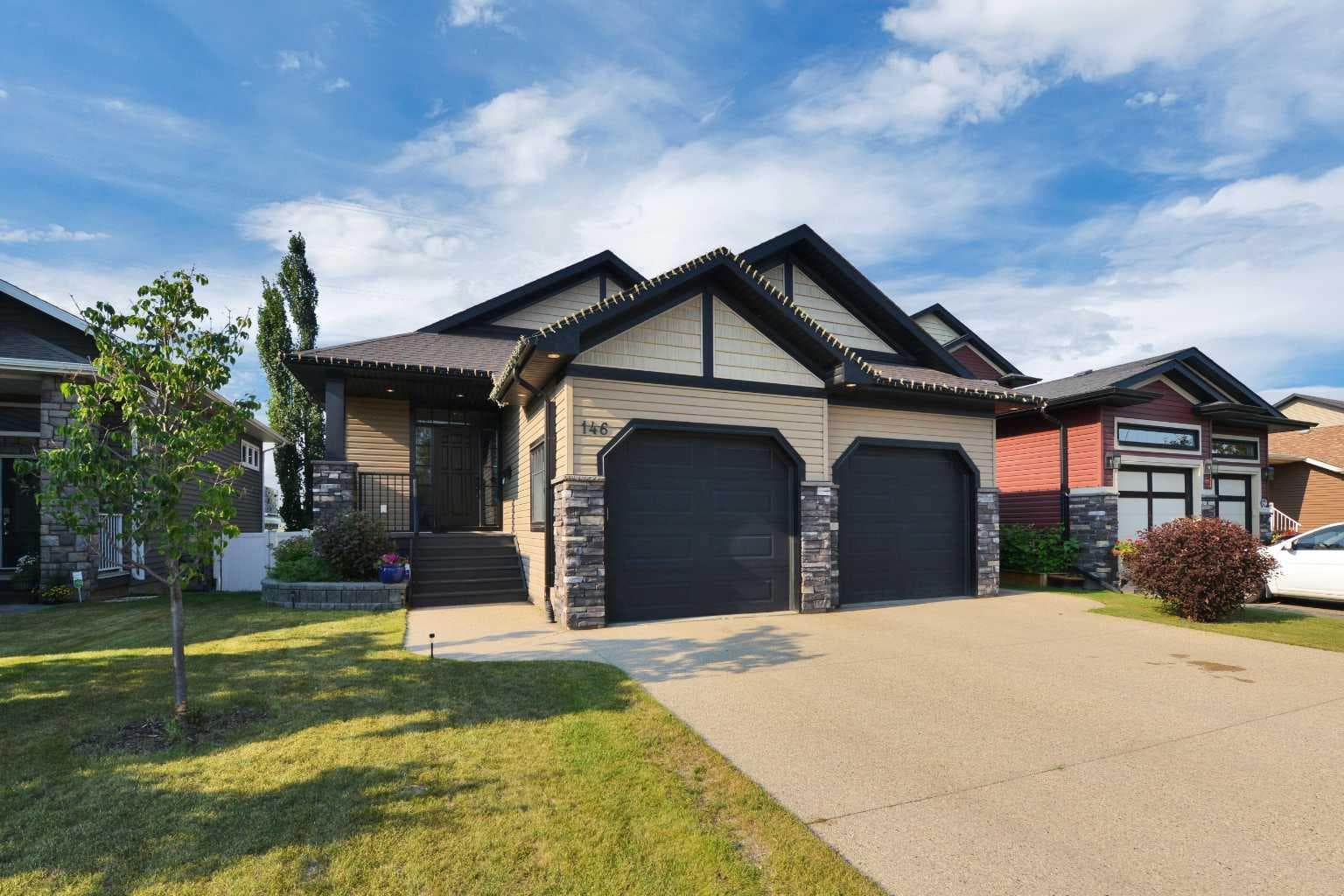 146 Sutherland Close — photo 1