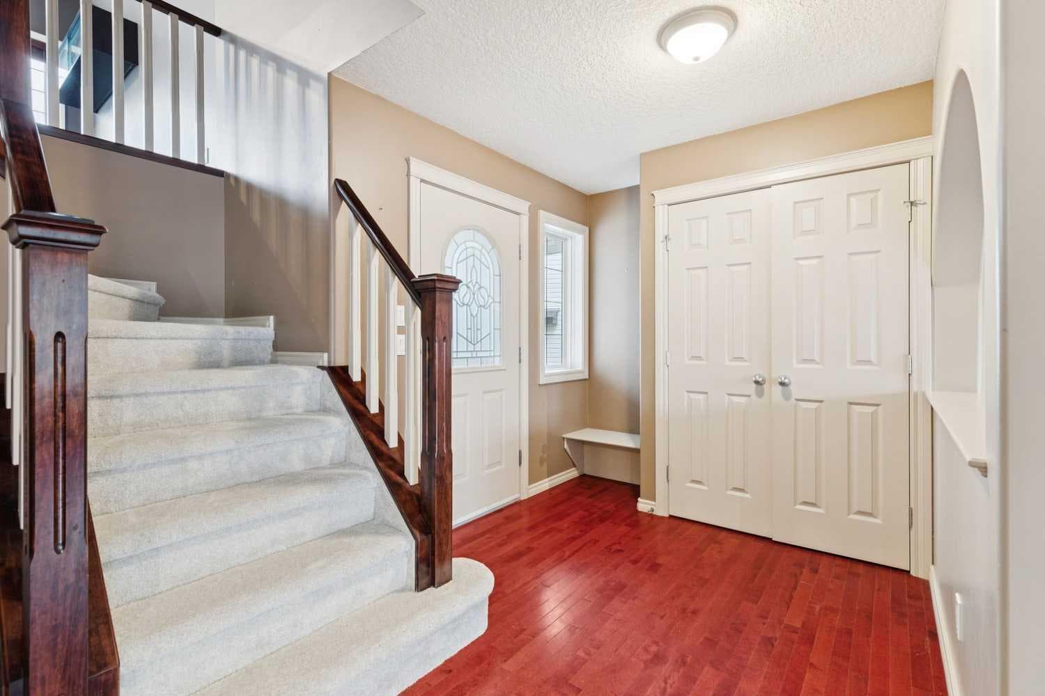 763 Cimarron Close — photo 4