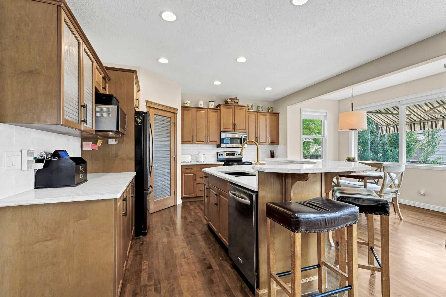 1437 Kings Heights Boulevard SE — photo 4