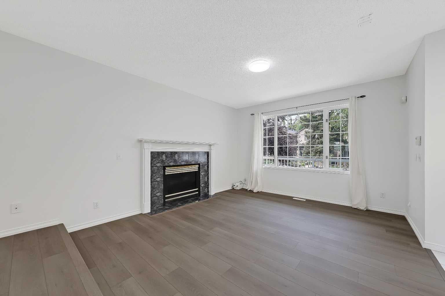 2622 24A Street SW — photo 4