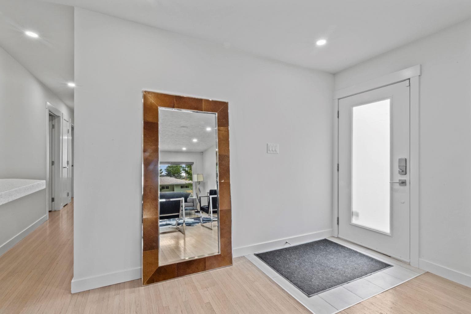 38 Westwood Drive SW — photo 4