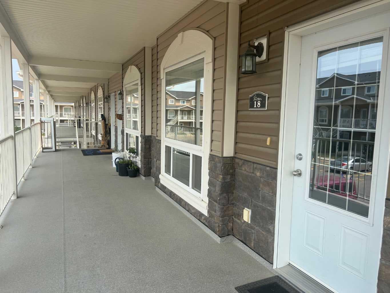18, 45 Keystone Terrace W — photo 2