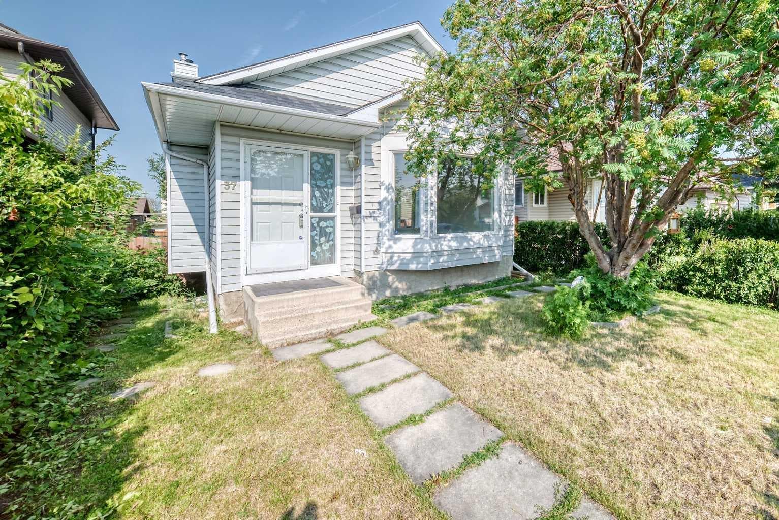 37 Martingrove Way NE — photo 1