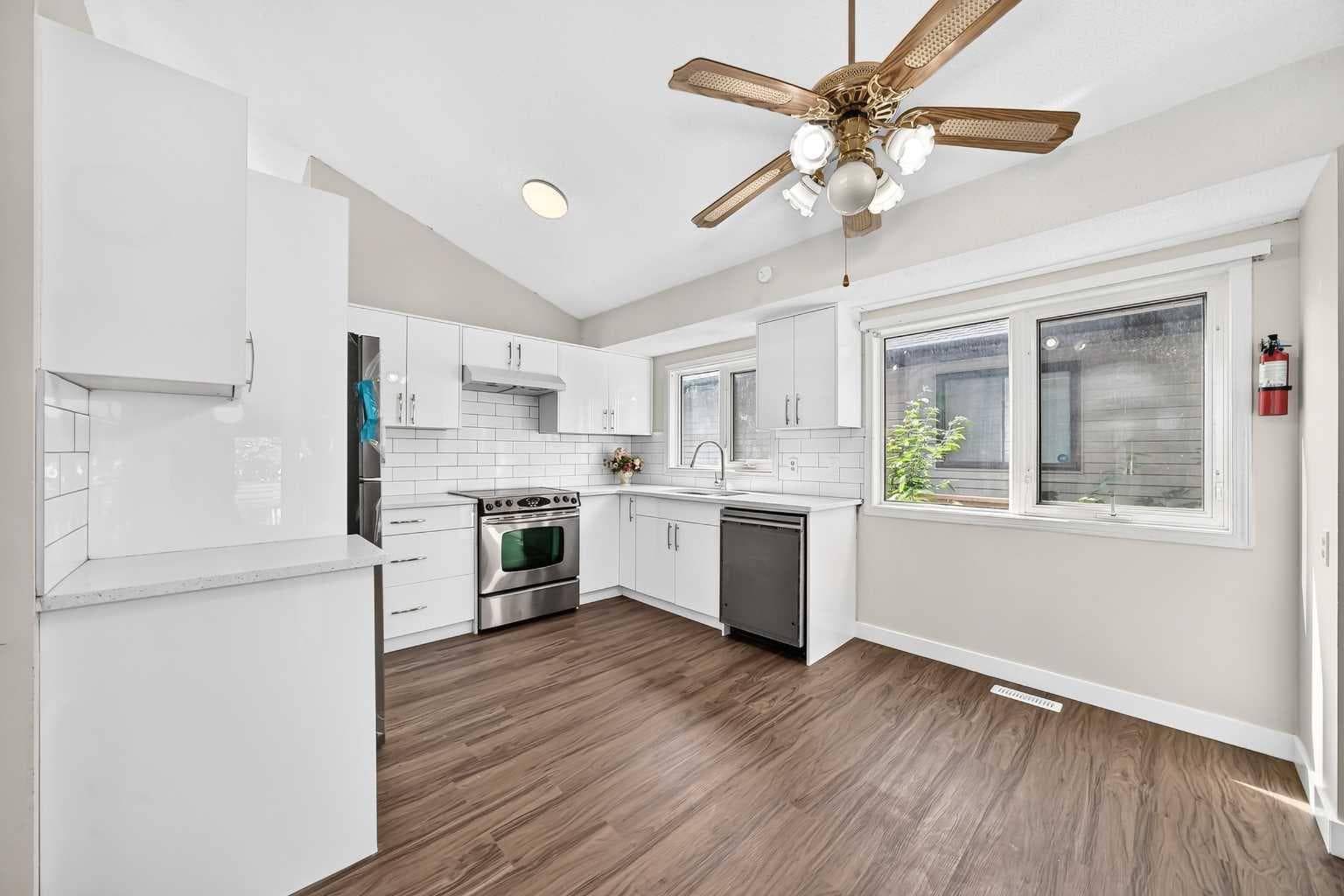 37 Martingrove Way NE — photo 3