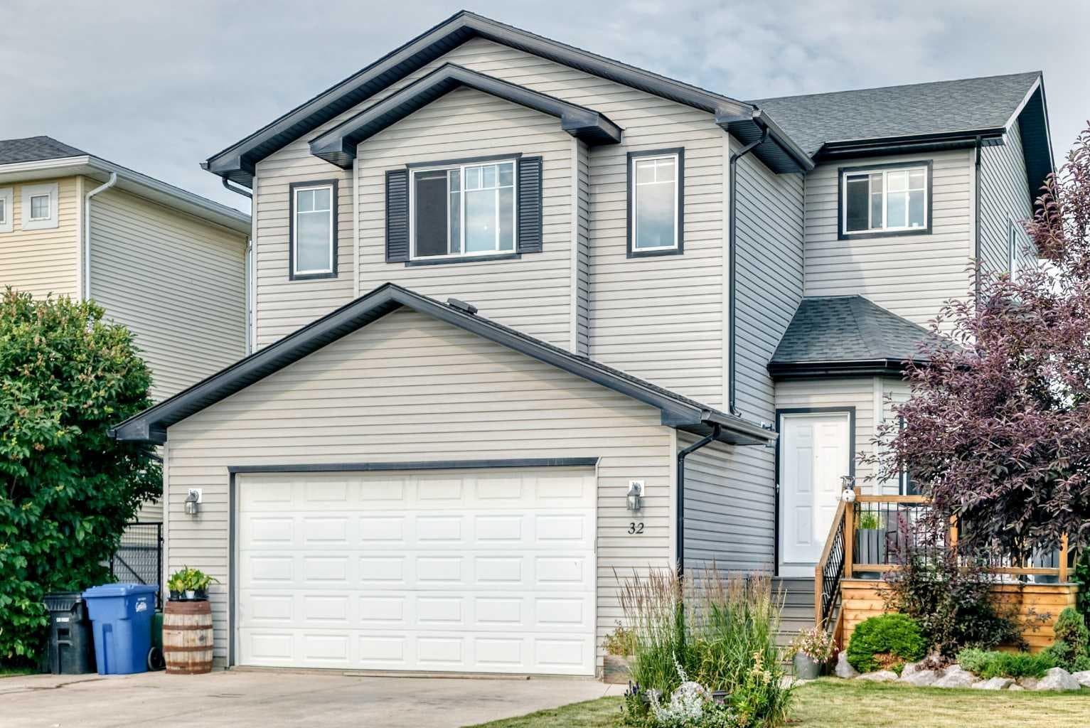 32 Meadowpark Place — photo 1
