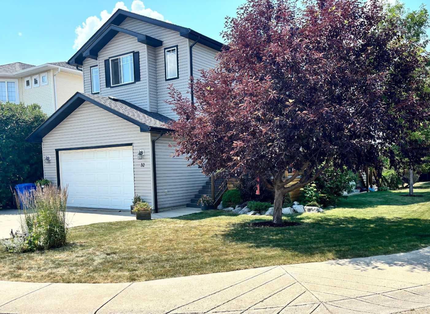 32 Meadowpark Place — photo 2
