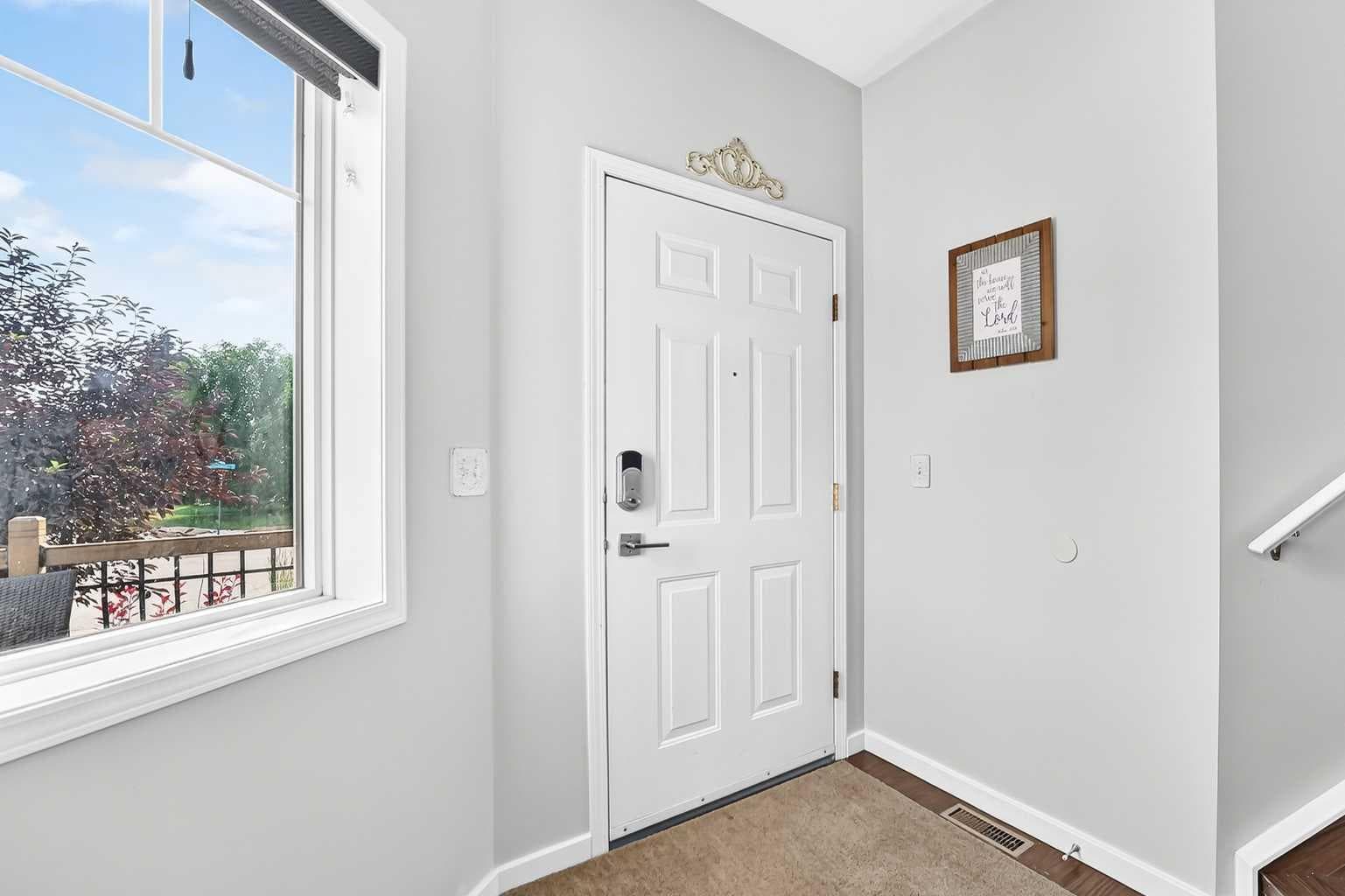 32 Meadowpark Place — photo 4
