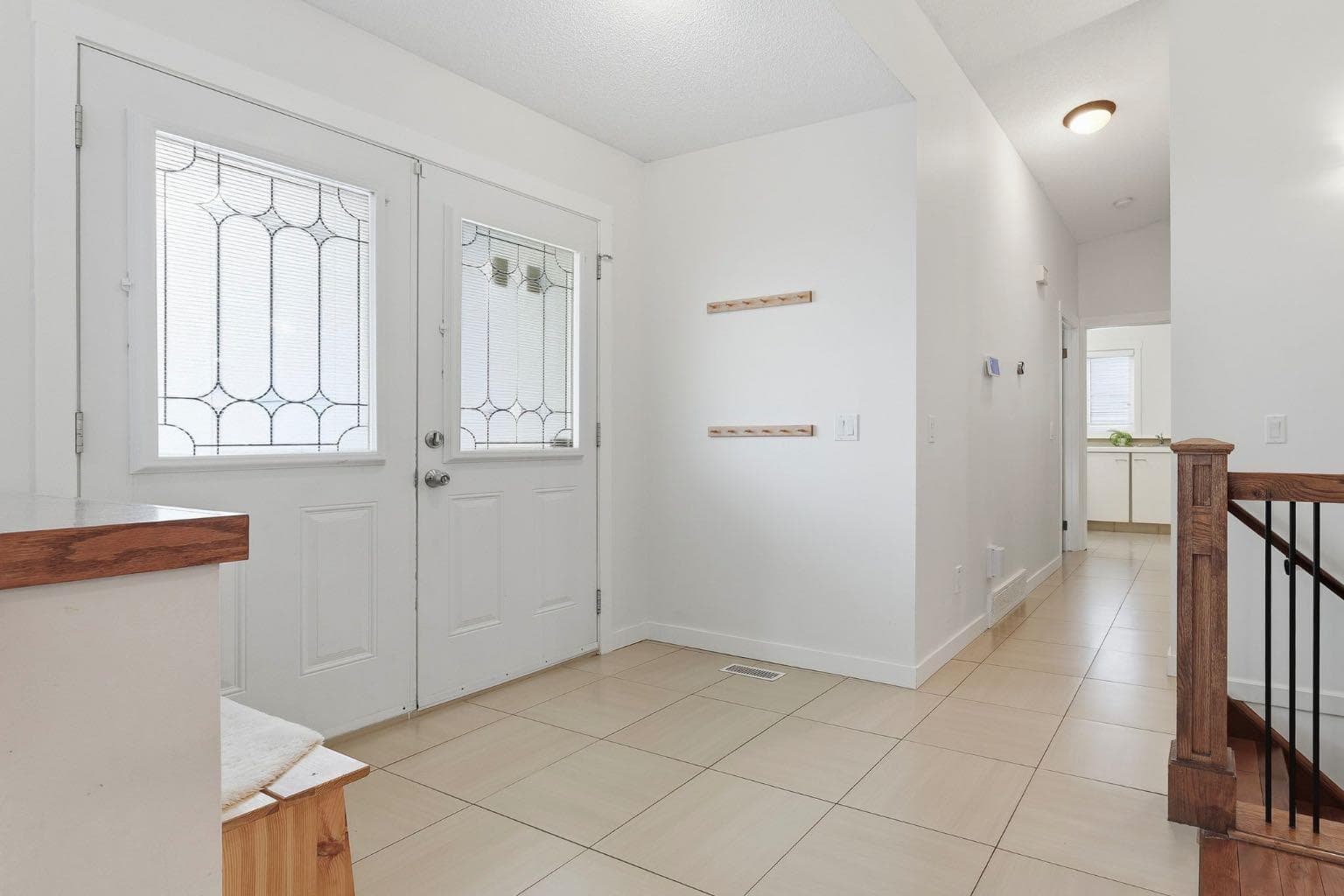 420 Douglasbank Court SE — photo 4