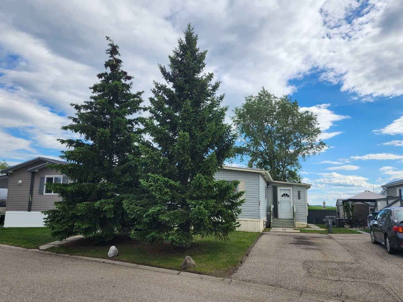 303, 99 Arbour Lake Road NW — photo 3