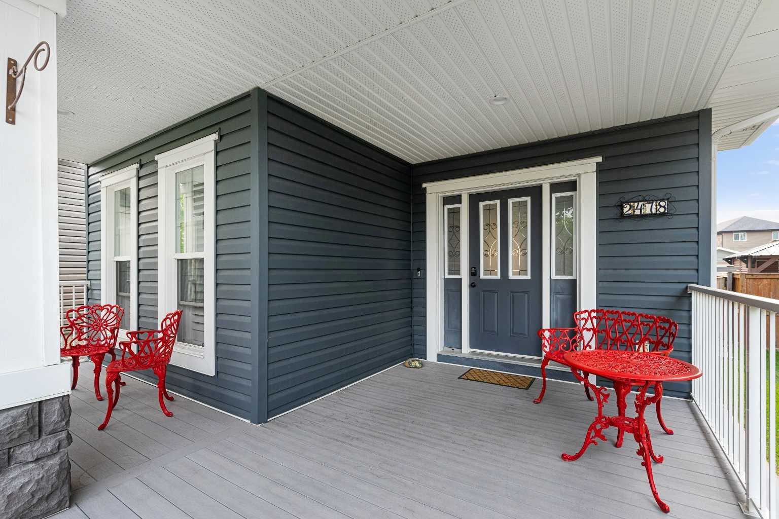 2478 Ravenswood View SE — photo 3