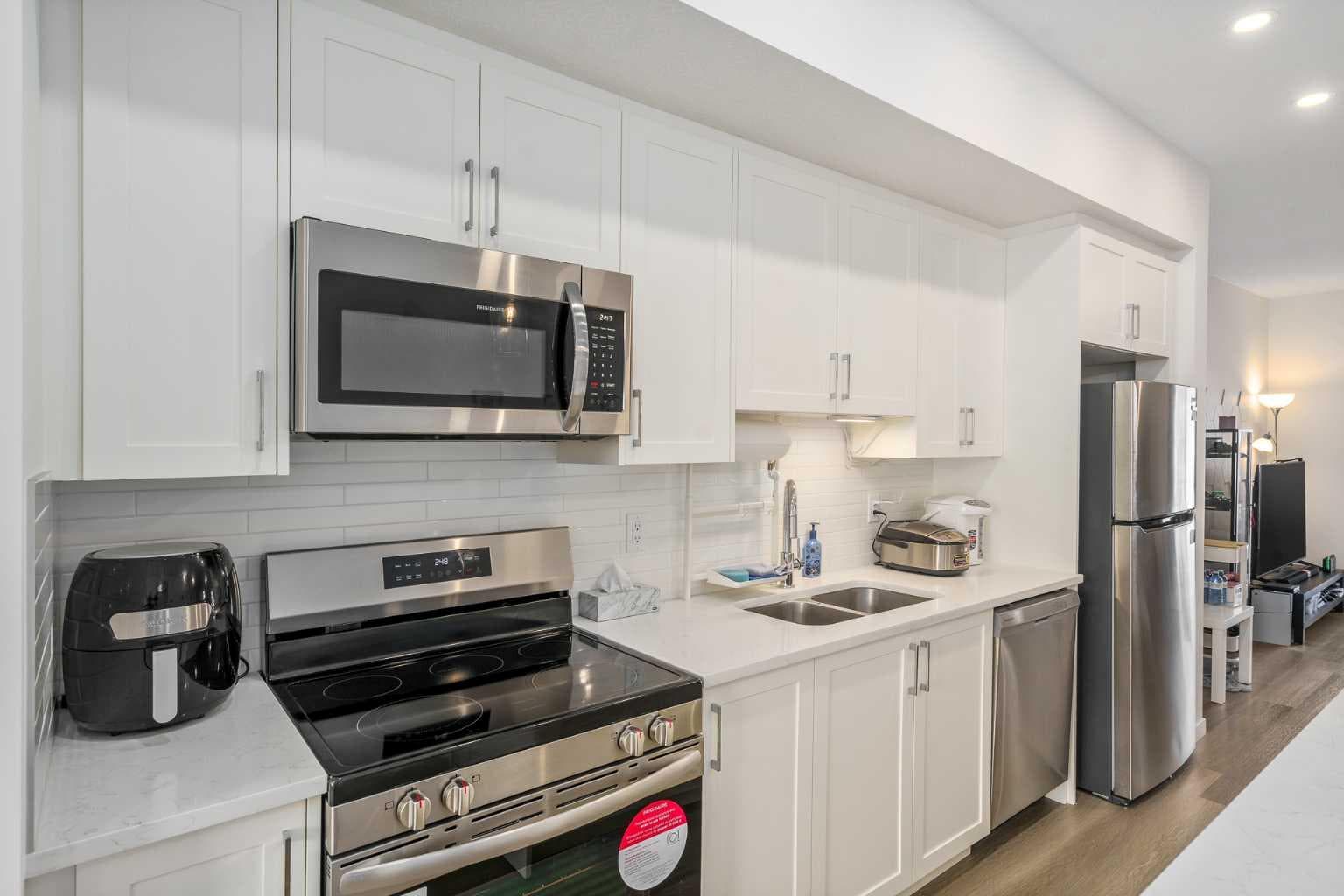 628 Copperstone Manor SE — photo 4