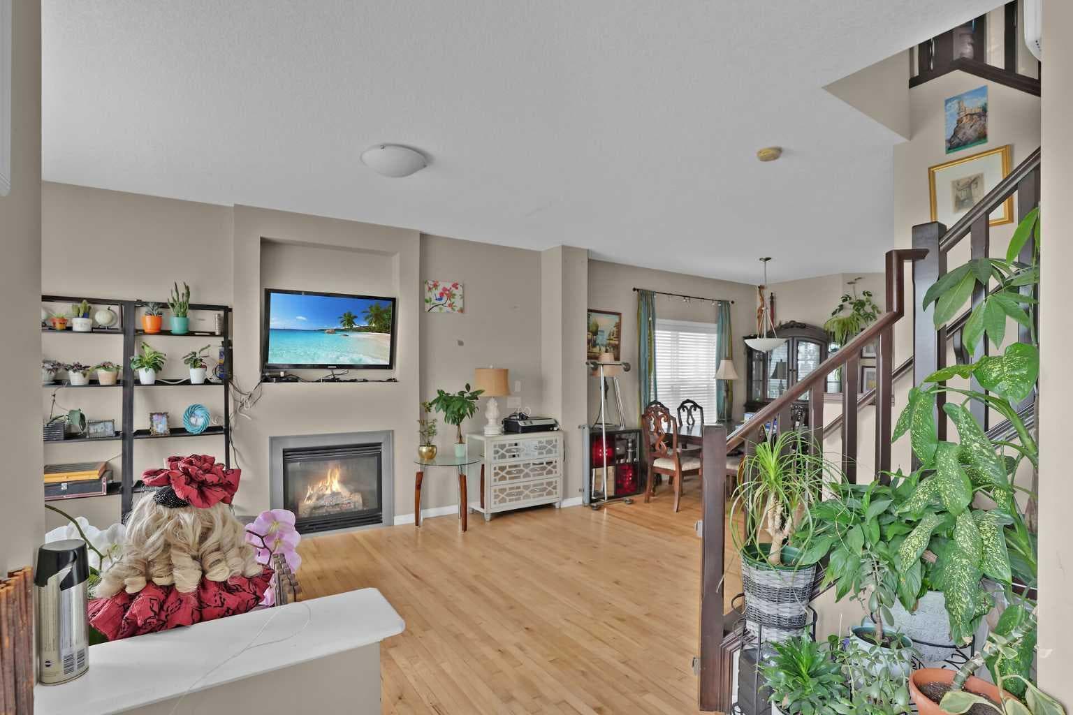 31 Walden Manor SE — photo 3