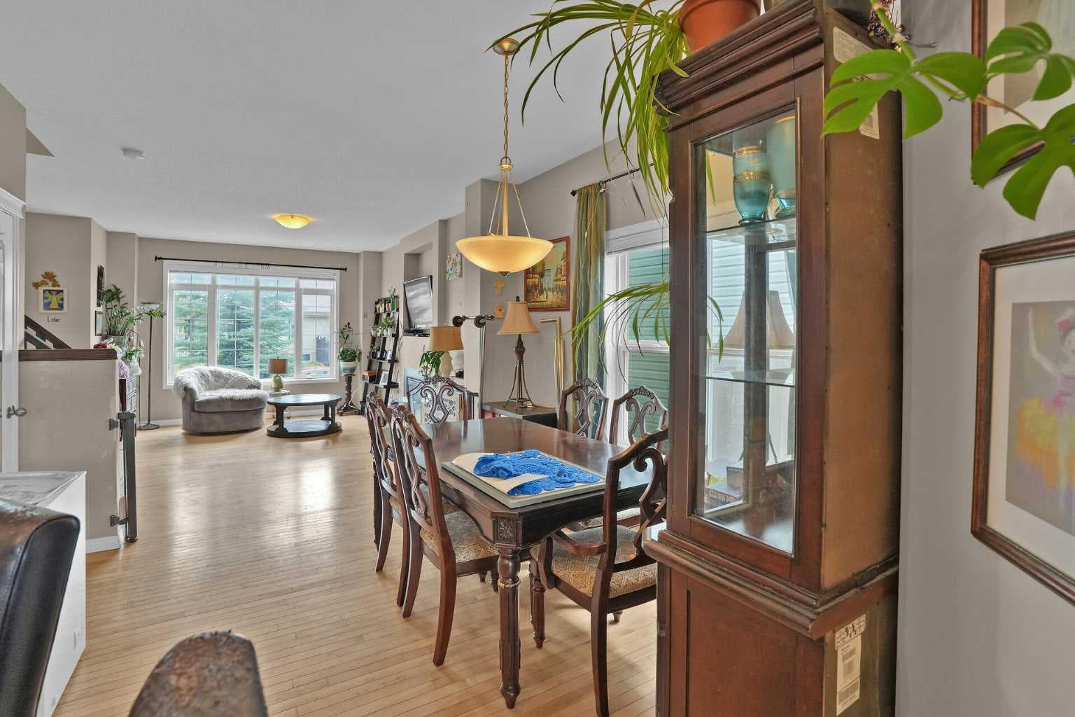 31 Walden Manor SE — photo 4