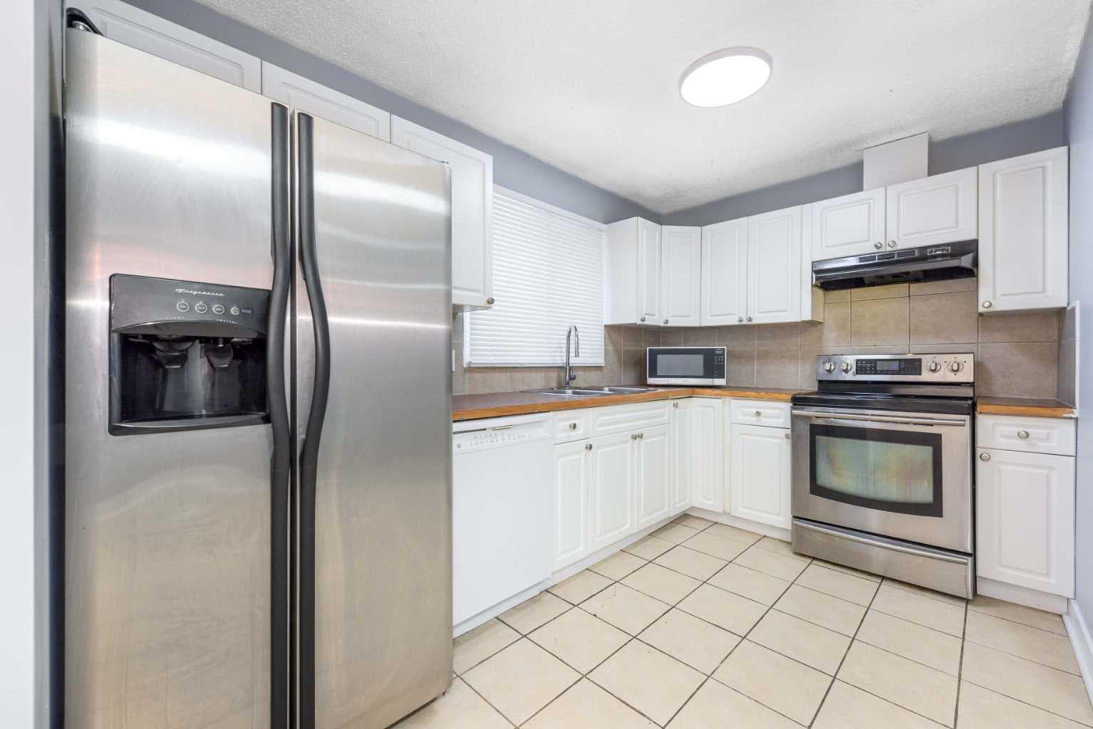 5071 Whitestone Way NE — photo 3