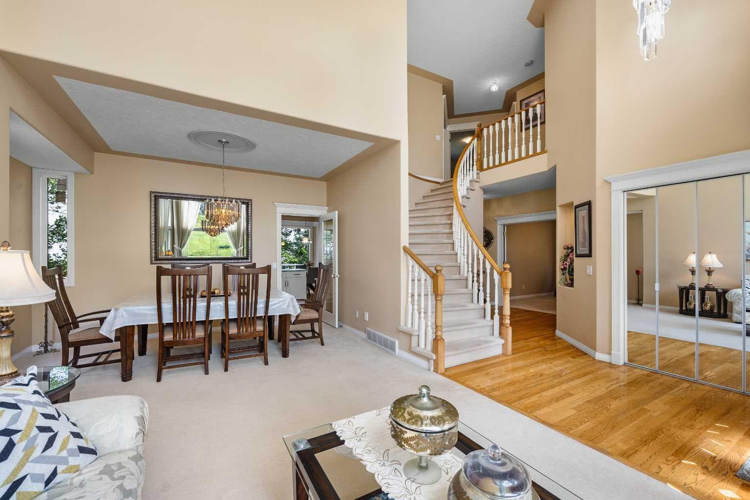 207 Hamptons Drive NW — photo 5