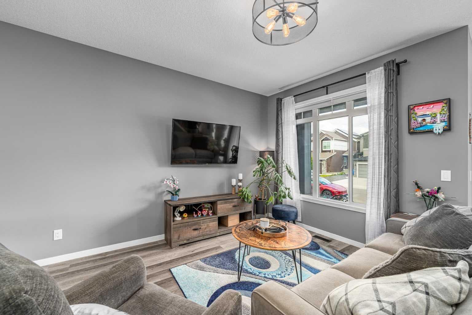 250 Belmont Heath SW — photo 4