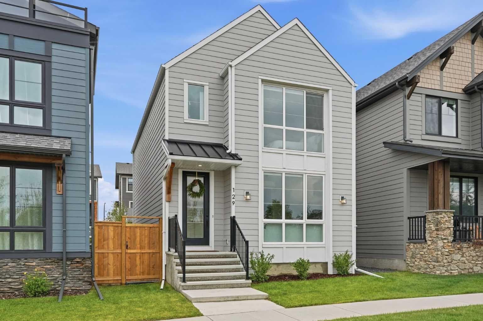 129 Treeline Avenue SW — photo 1