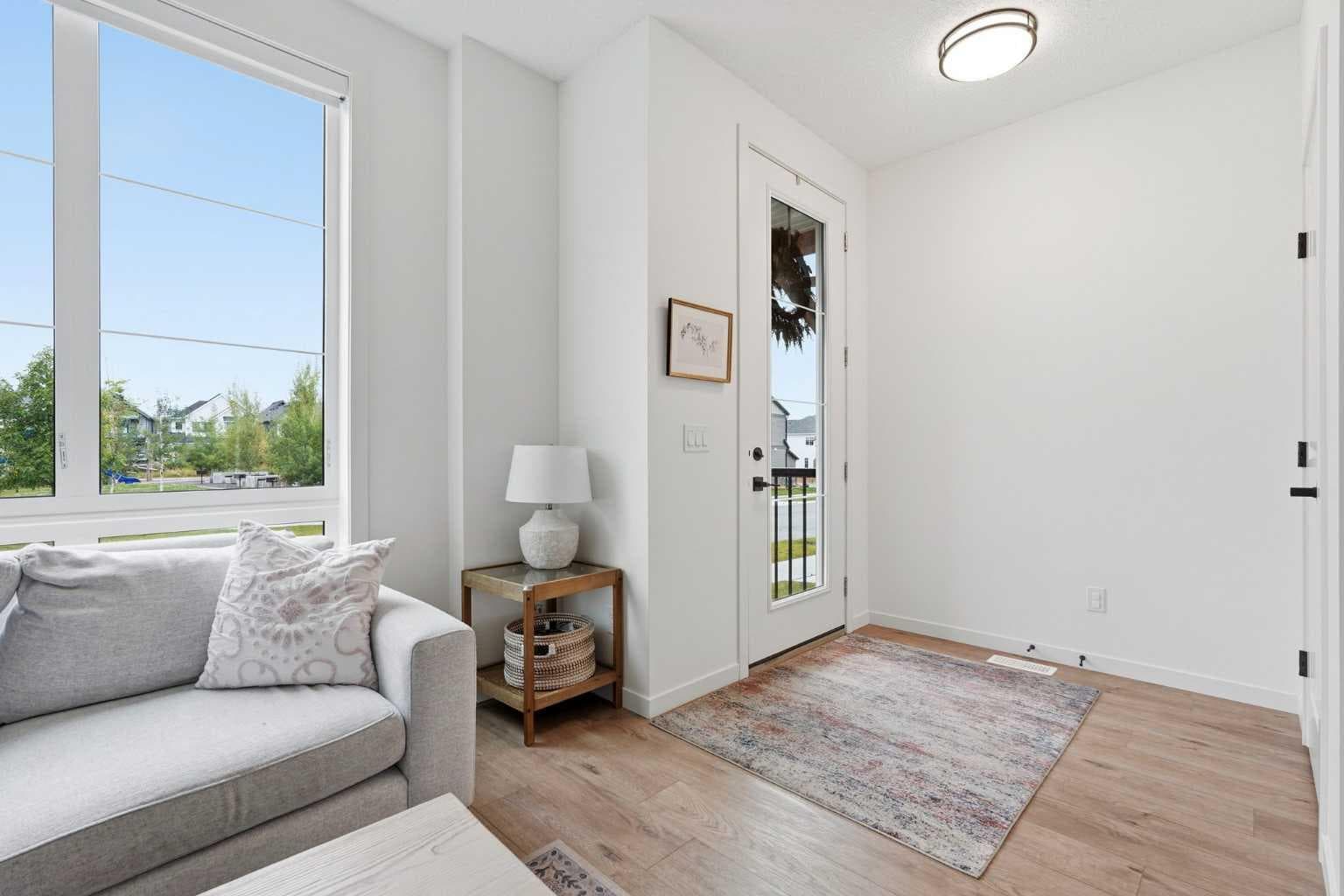 129 Treeline Avenue SW — photo 4