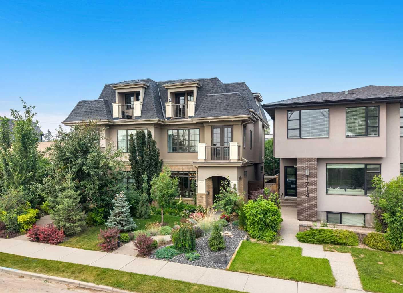 1716 50 Avenue SW — photo 2