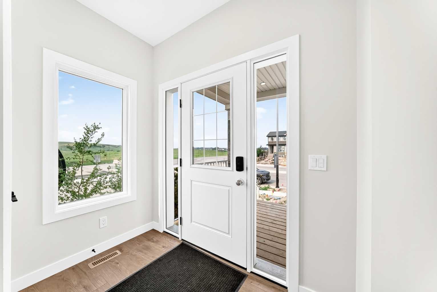 186 Lanark Gate SE — photo 4