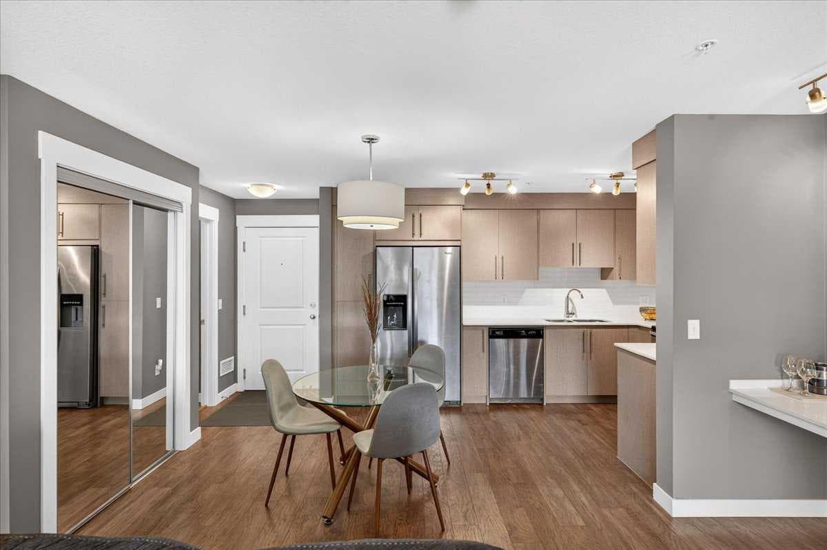 4203, 302 Skyview Ranch Drive NE — photo 3