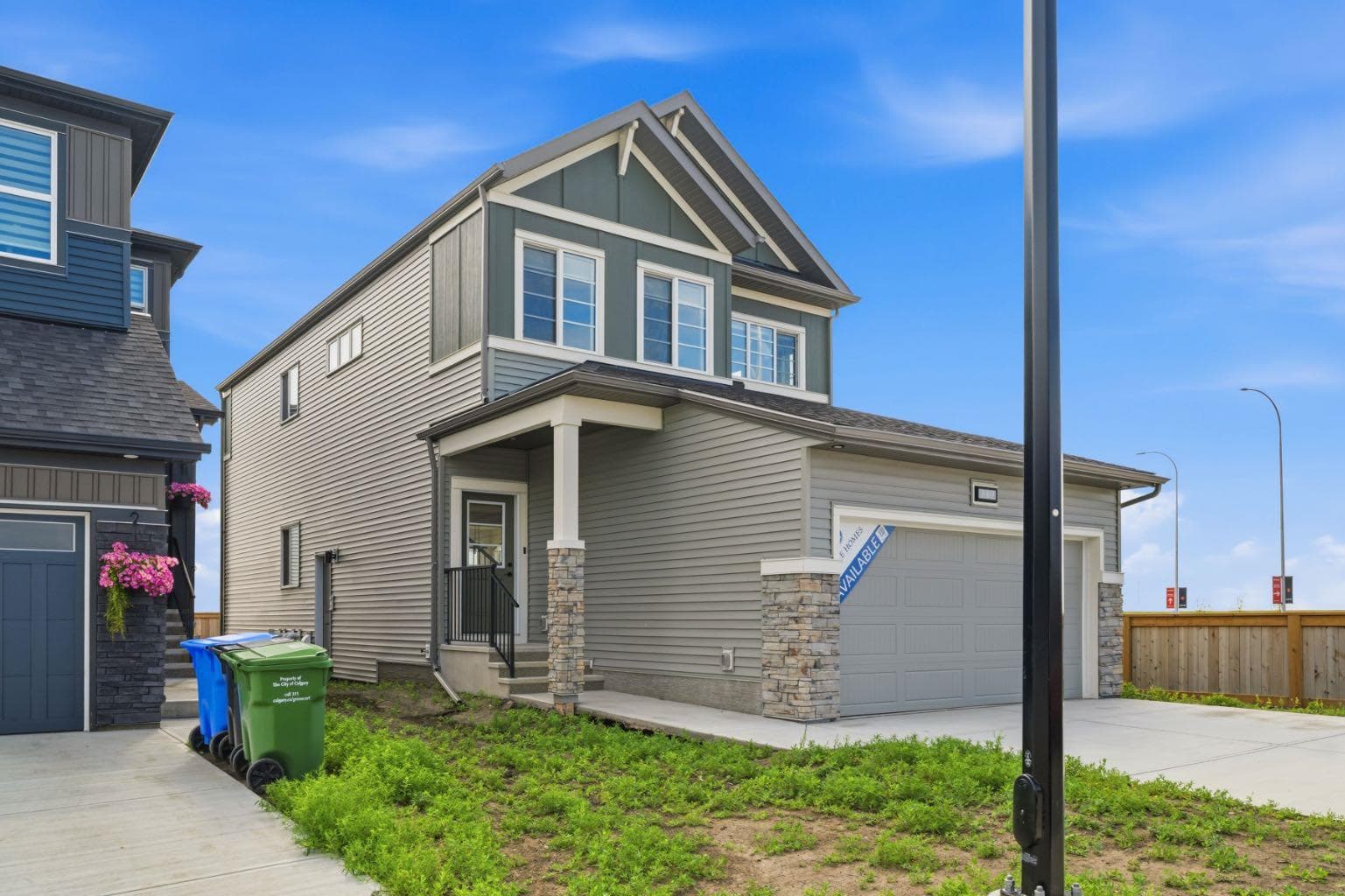 212 Lewiston Landing NE — photo 2