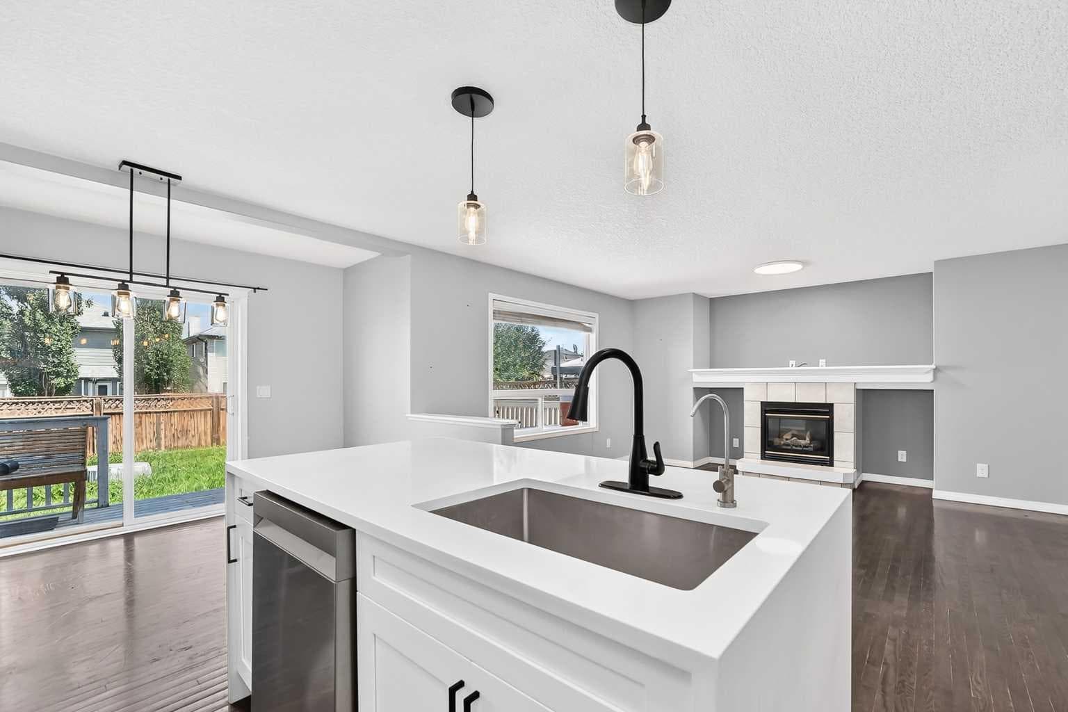 12871 Coventry Hills Way NE — photo 2