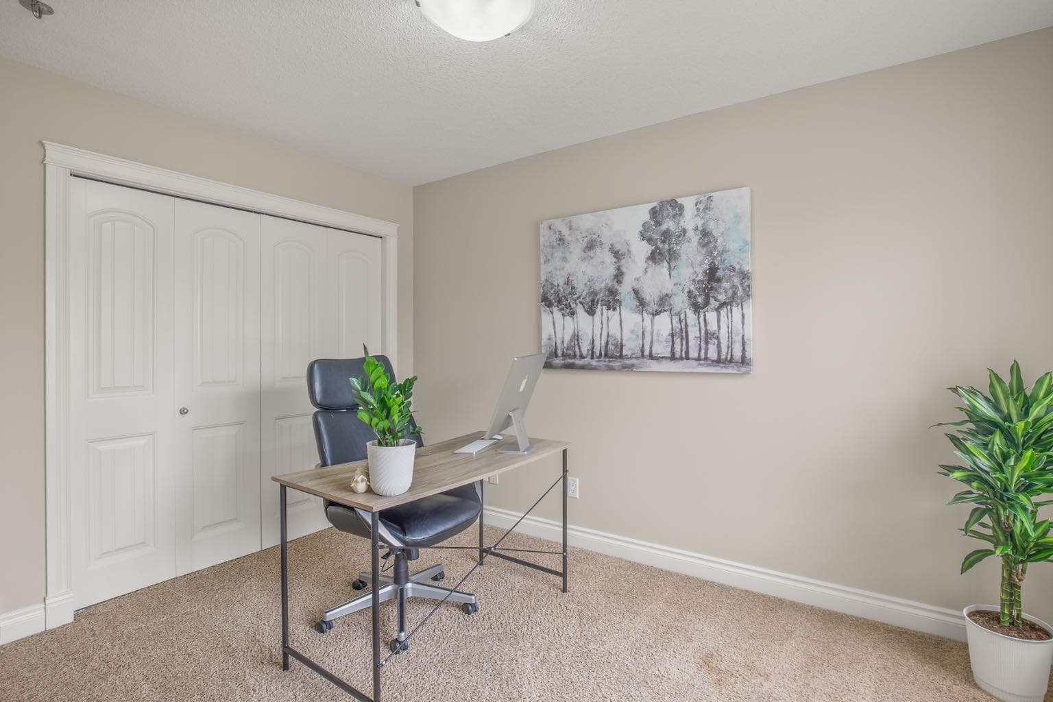 250 Addington Drive — photo 3