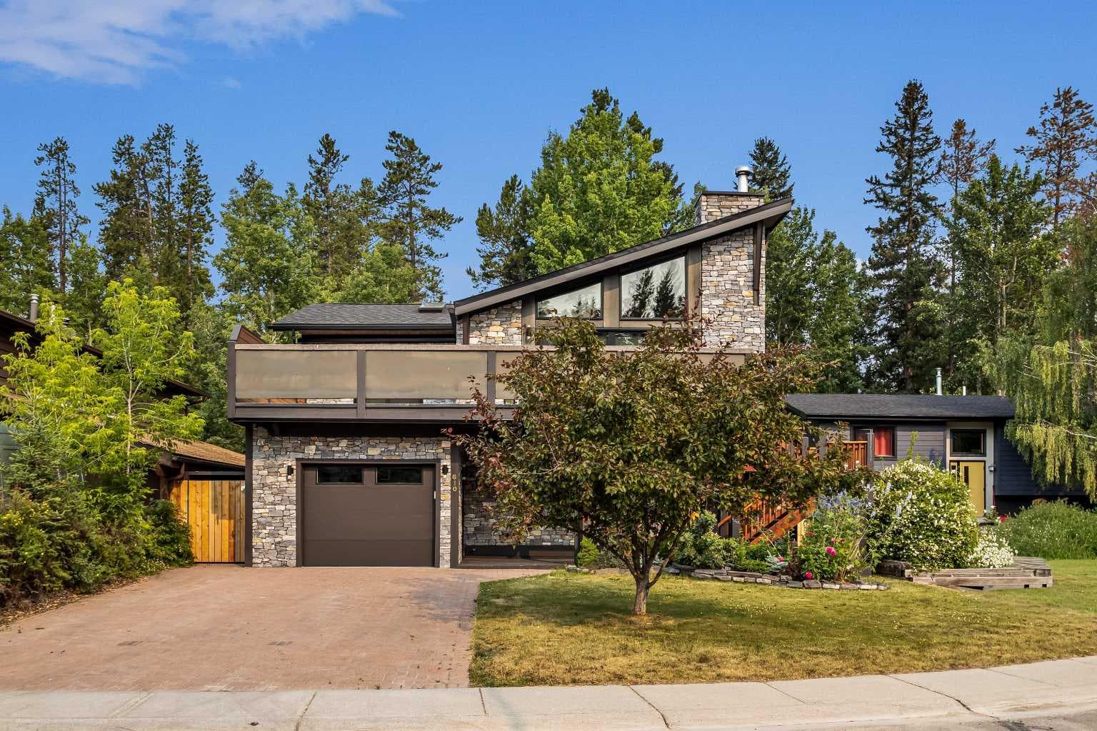 610 Larch Place — photo 1