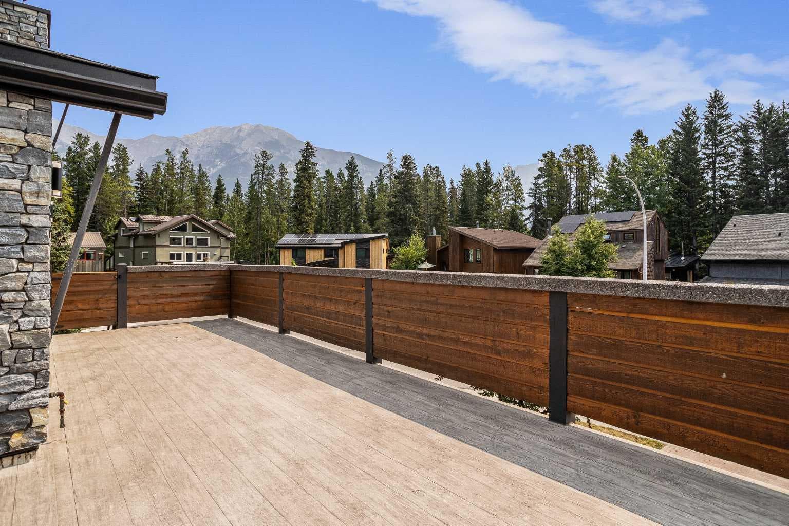610 Larch Place — photo 5