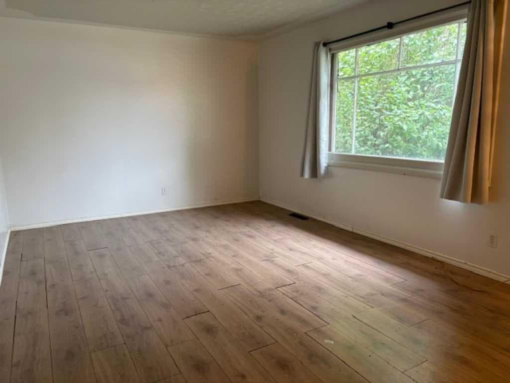 8348 Bowness Road NW — photo 3