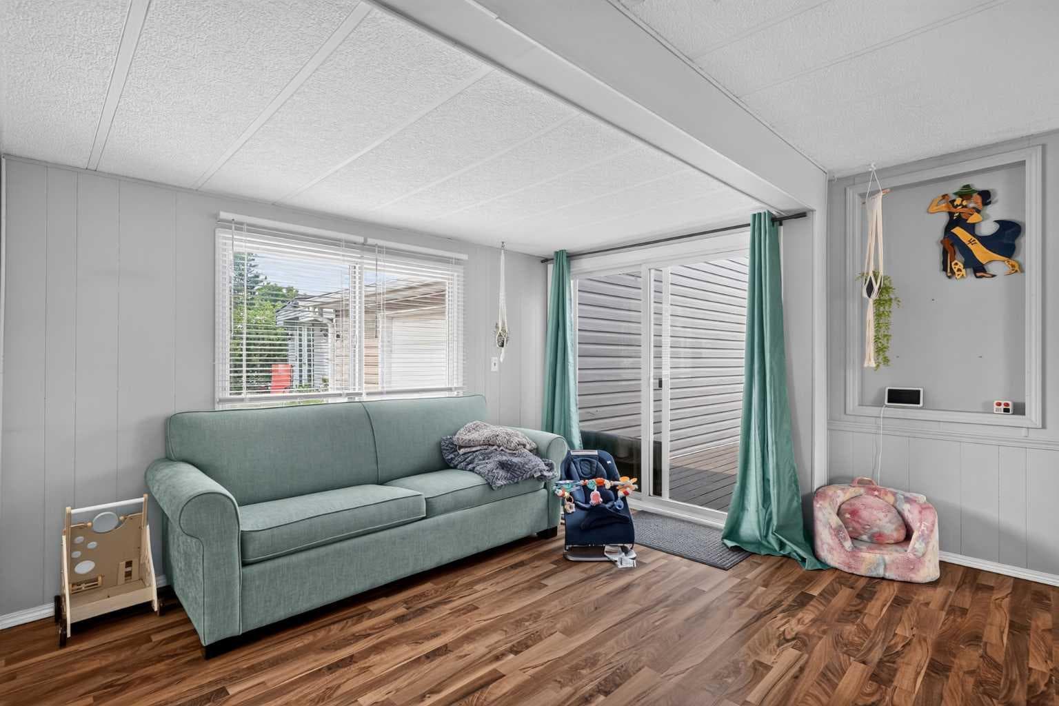 913 Spring Haven Court SE — photo 5