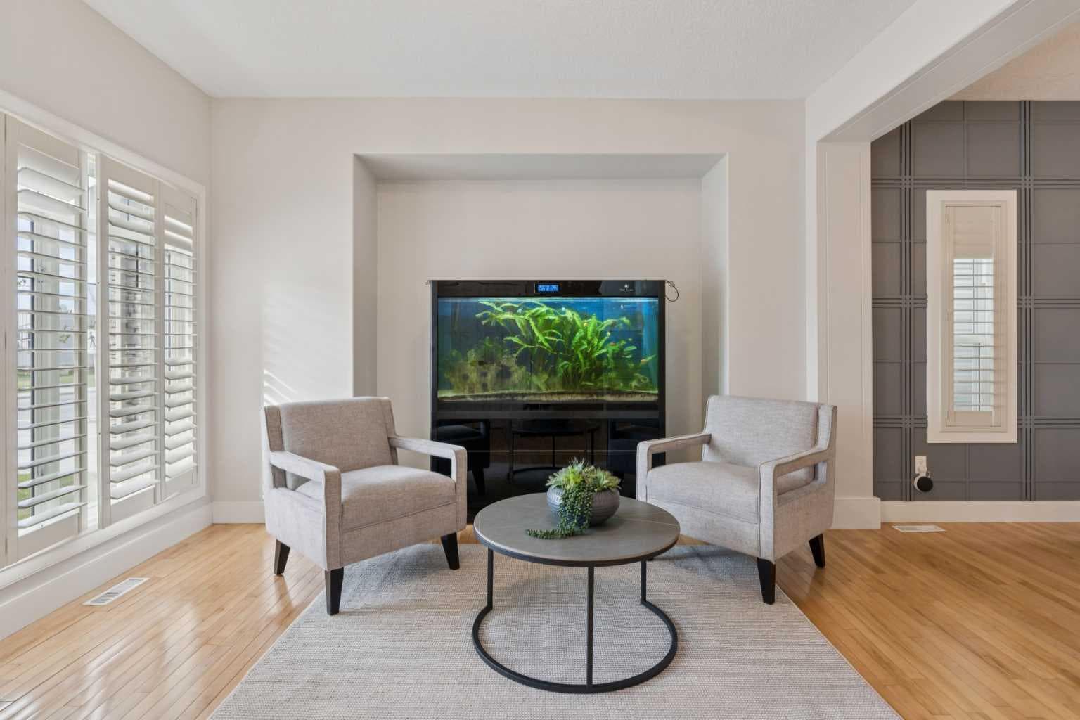 1826 Baywater Street SW — photo 4