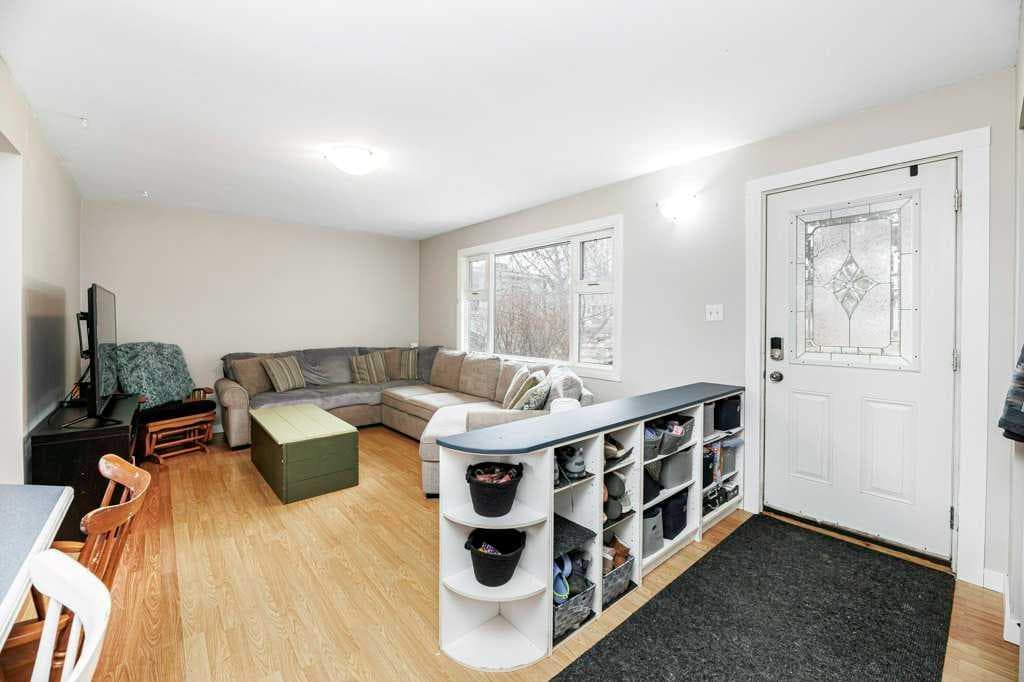 5209 Wilson Street — photo 5