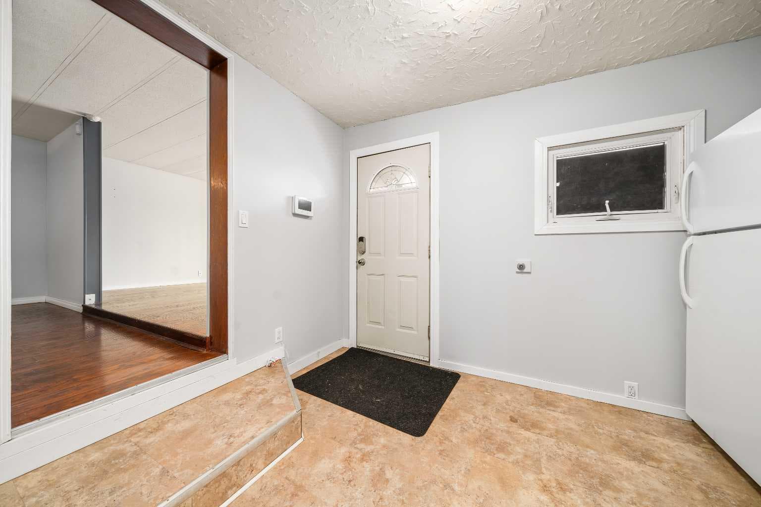 17 De Havilland Boulevard SW — photo 4
