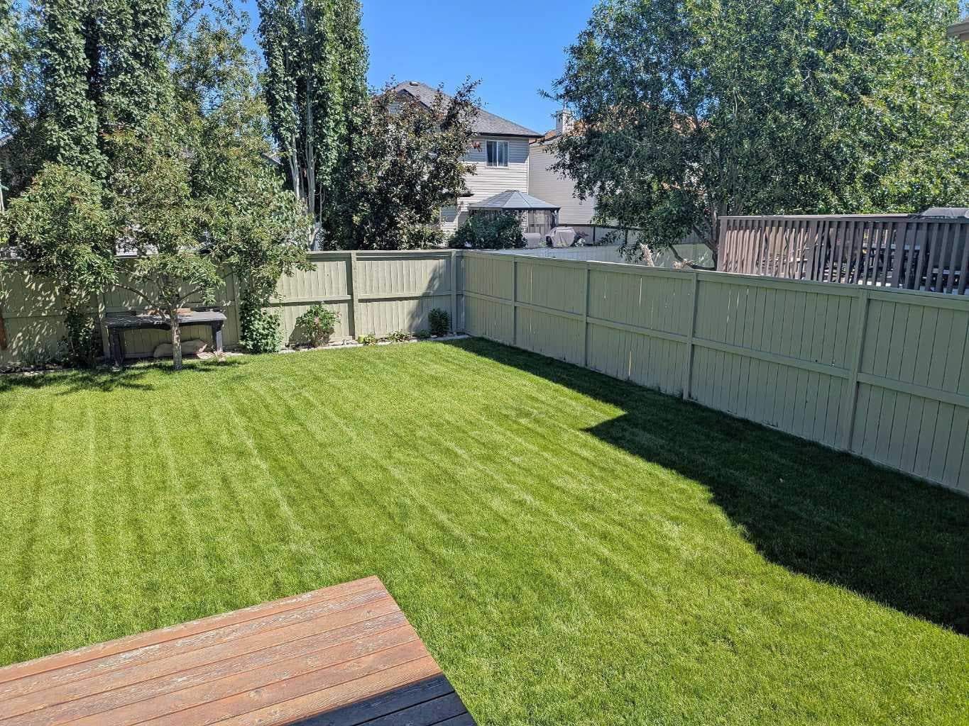 34 Coopers Close SW — photo 2