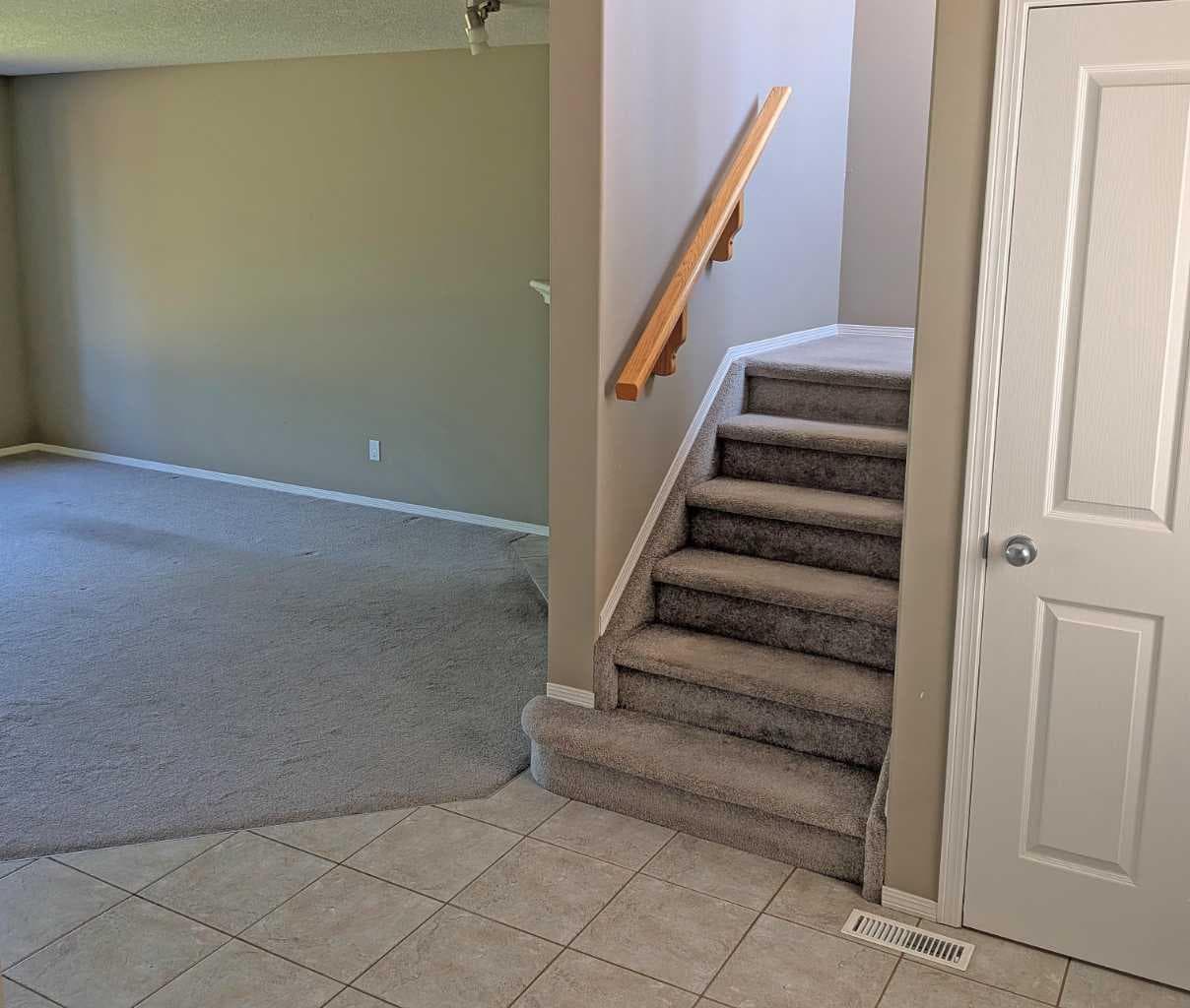 34 Coopers Close SW — photo 4
