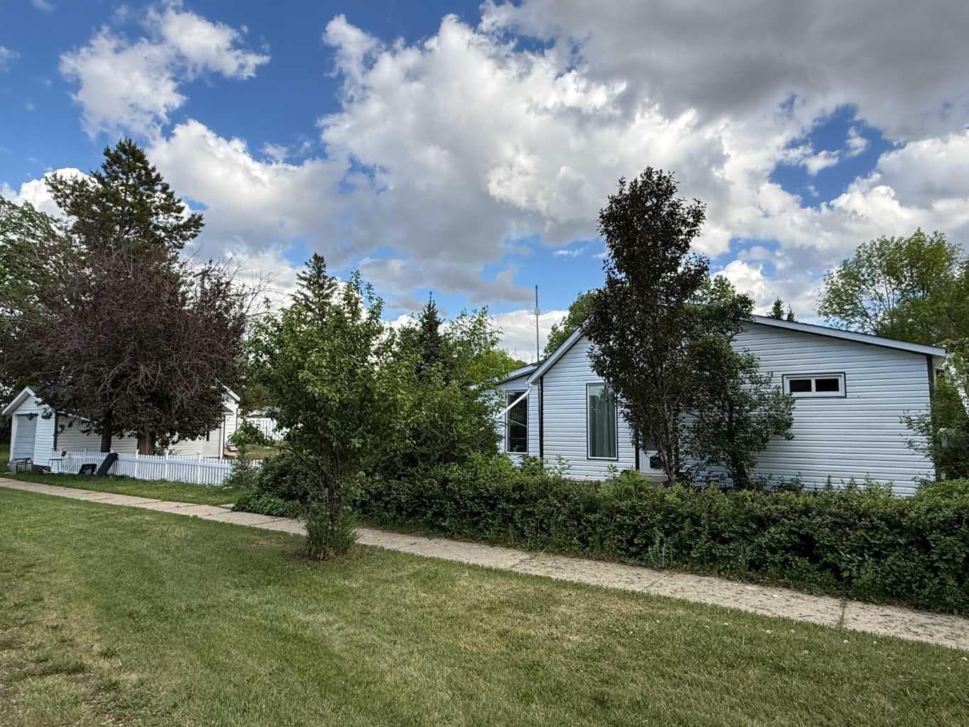 204 Whitney Street — photo 1