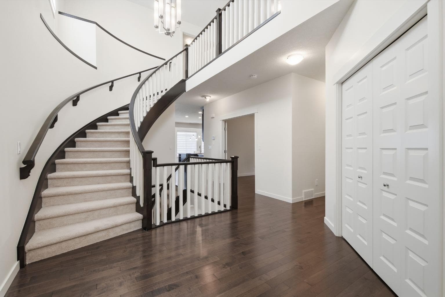 101 Evansborough Green NW — photo 3
