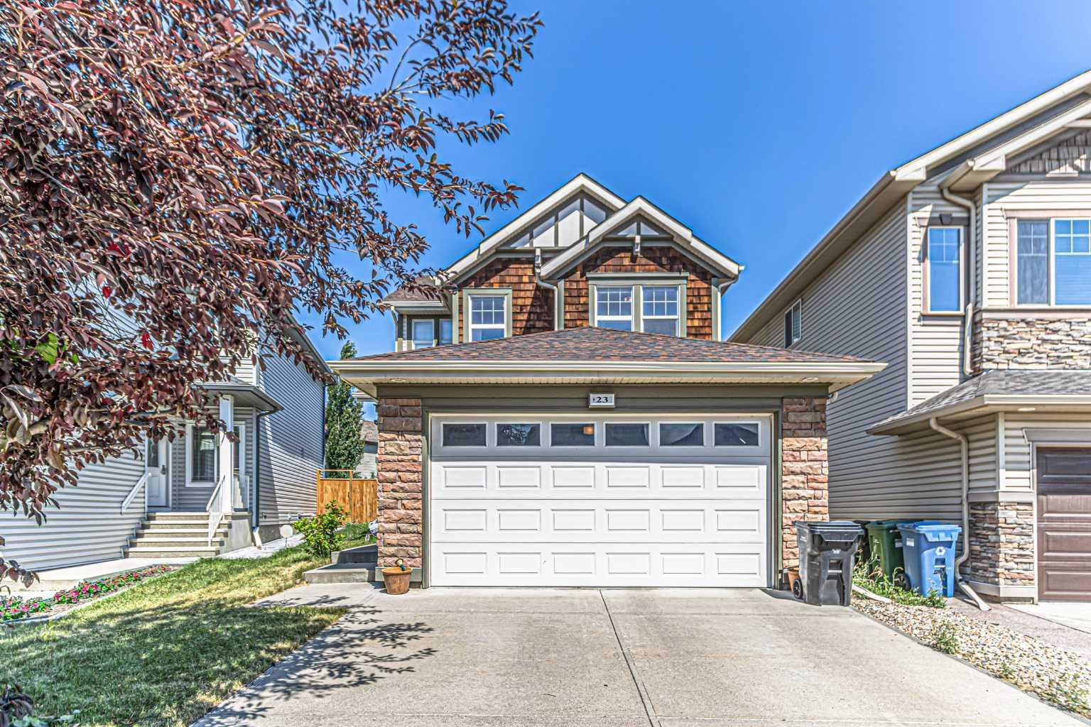 23 Royal Oak Terrace NW — photo 1