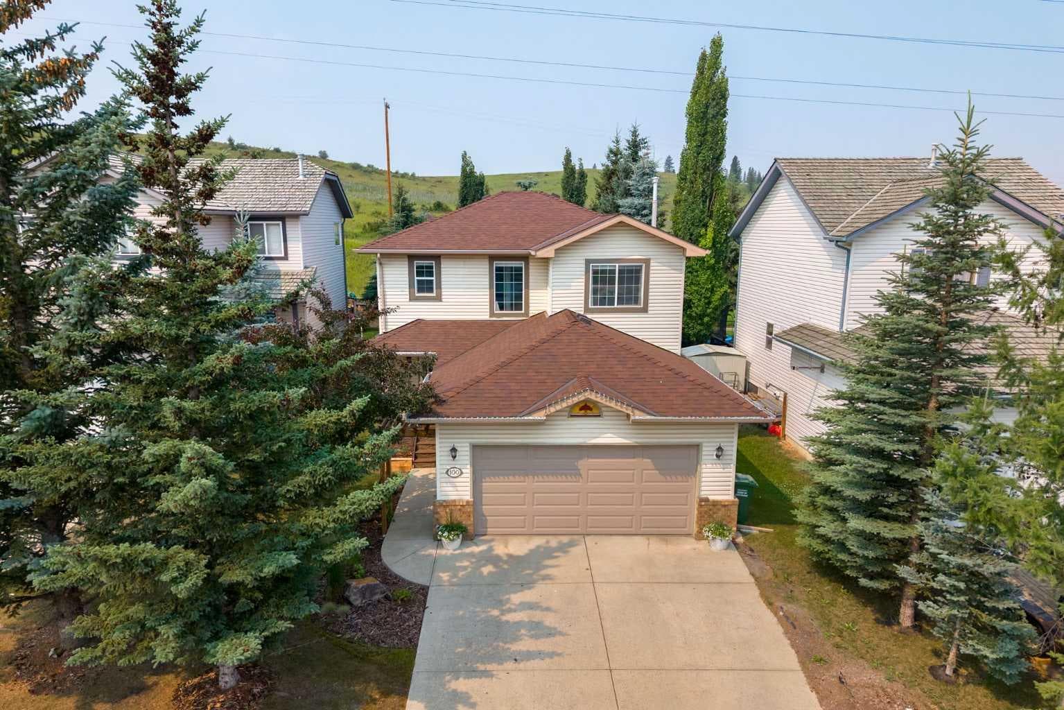 100 Bow Ridge Crescent — photo 1