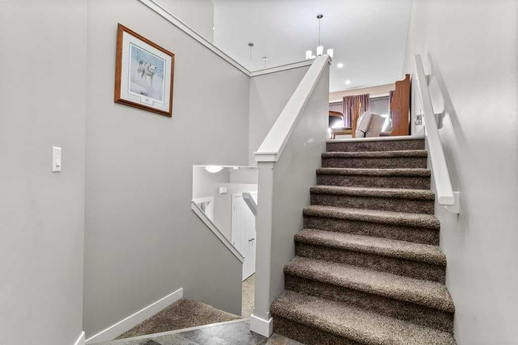142 Ava Crescent — photo 4