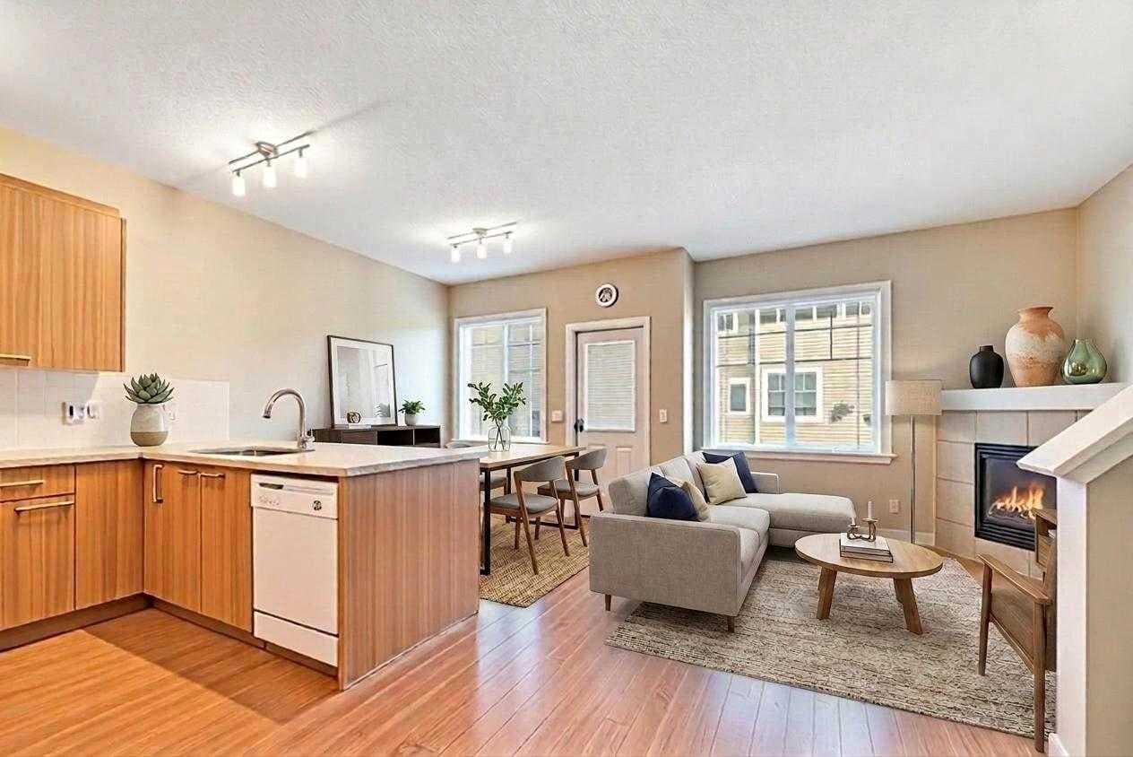 131, 300 Marina Drive — photo 4