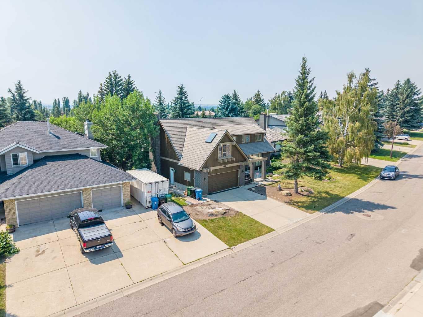 240 Canterville Drive SW — photo 4