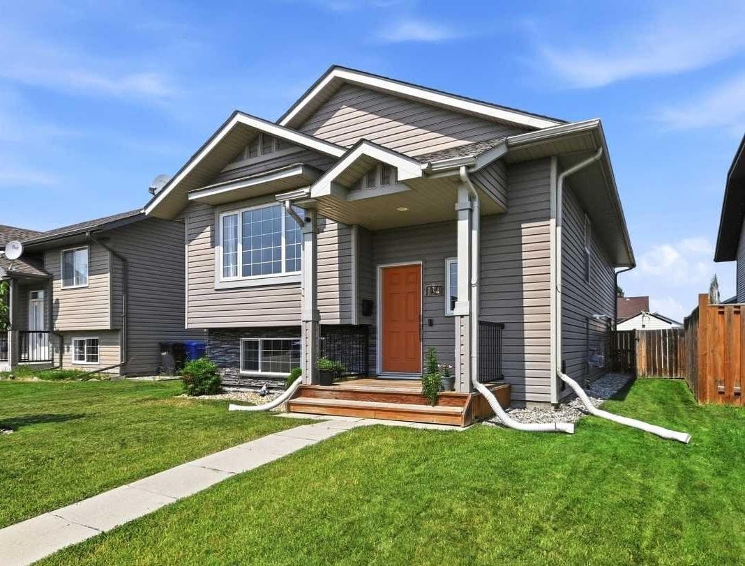 134 Newton Drive — photo 1
