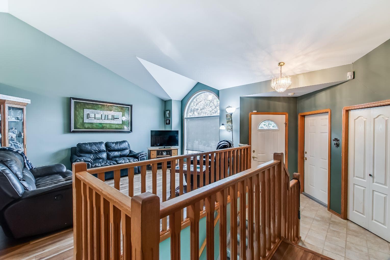 88 Spruce Close SE — photo 5