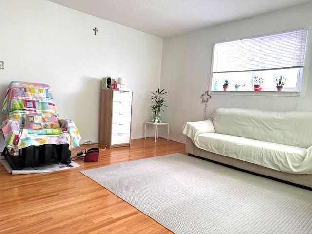 1436 Robson Crescent SE — photo 4
