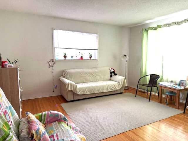 1436 Robson Crescent SE — photo 5