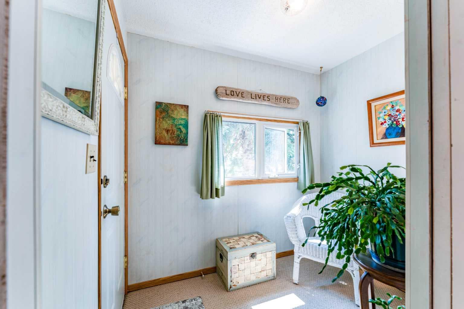 855 Mountain Street — photo 4